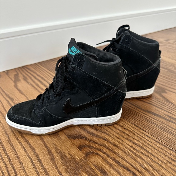 Nike black platform sneakers - size 7.5 - Picture 5 of 10